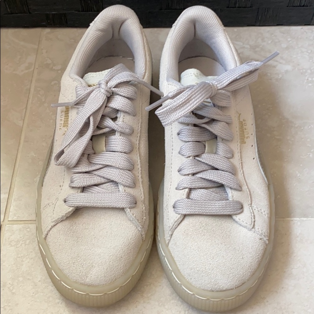 Tan sneaker with rubber sole